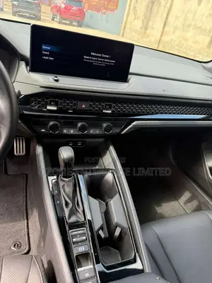 Honda Accord EX CVT 2024 Silver