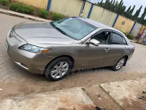 Toyota Camry LE 4dr Sedan (2.4L 4cyl 5A) 2008