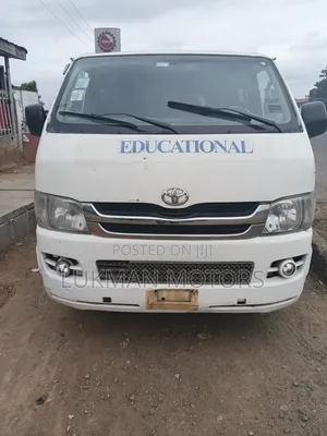 Toyota HiAce 2008 White