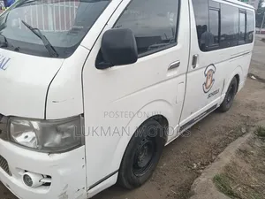 Toyota HiAce 2008 White