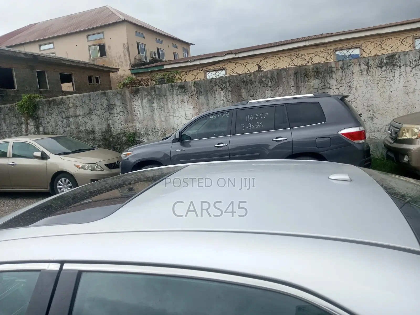 Toyota Camry 2011 Silver