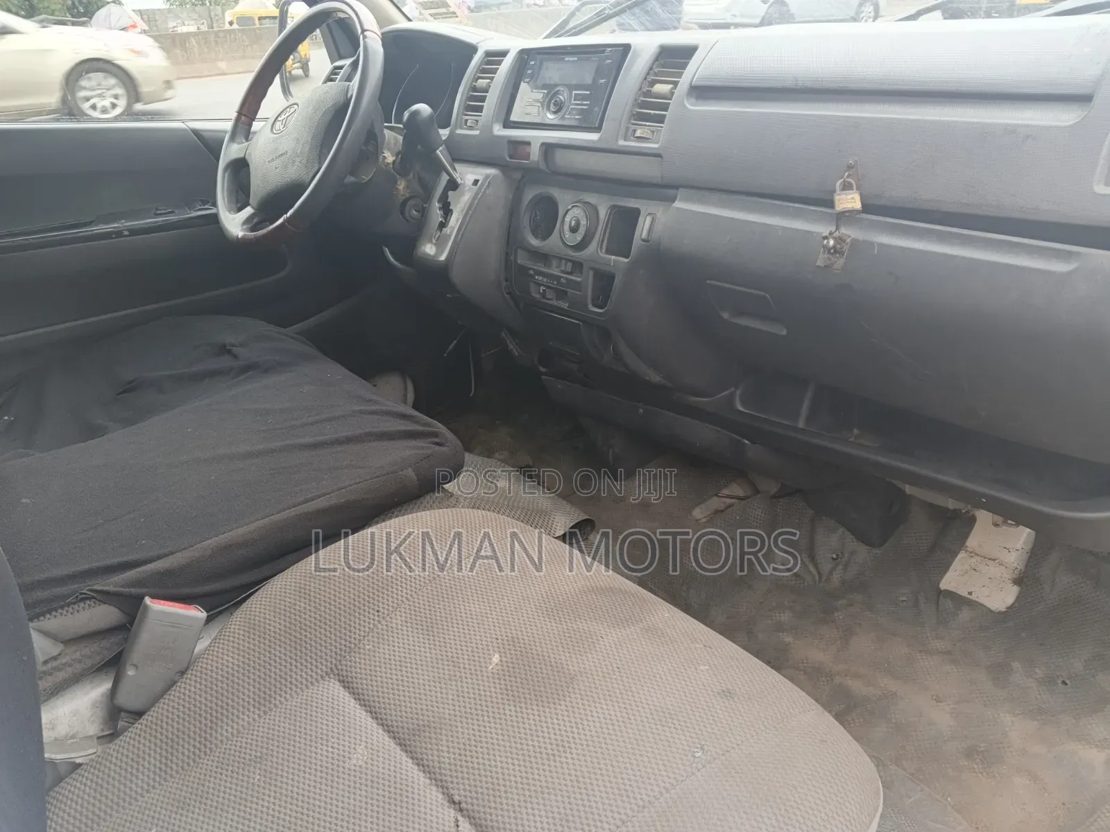 Toyota HiAce 2008 White