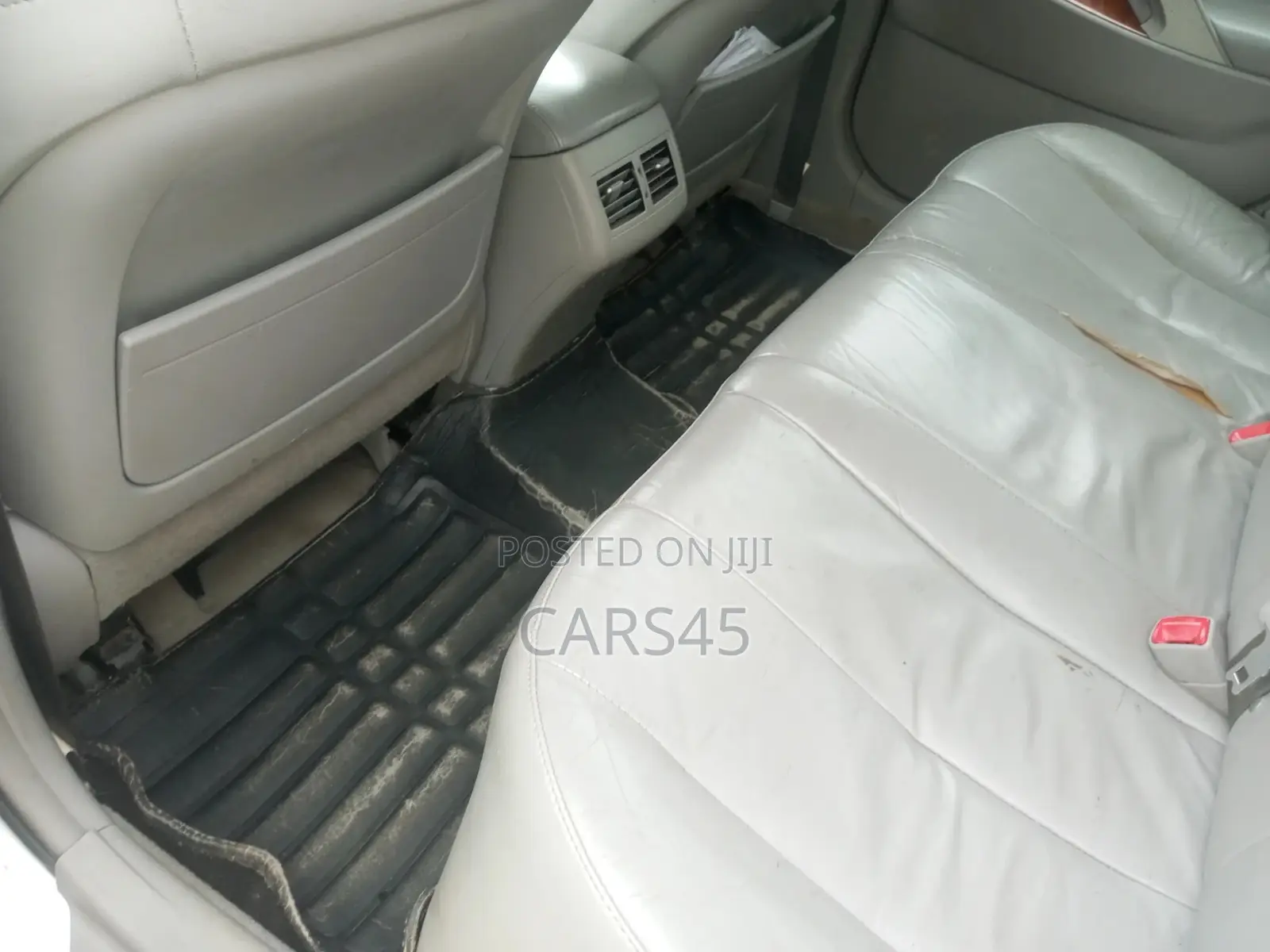 Toyota Camry 2011 Silver