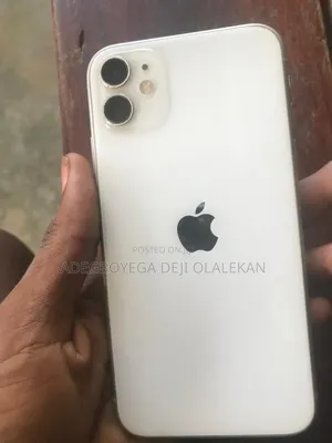 Apple iPhone 11 64 GB White