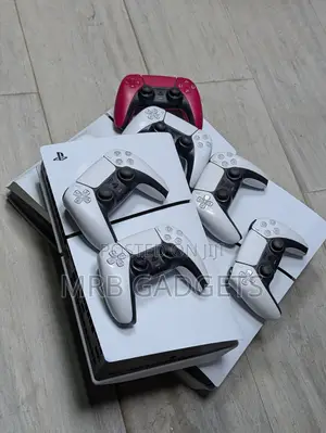 Ps5 Slim Standard 1TB With Two Pads and 10 Games