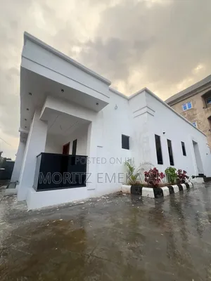 3bdrm Bungalow in New Gra,Trans-Ekulu for sale
