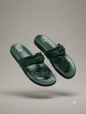 Elegant Women’s Flat Sandals