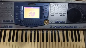 Yamaha PSR 1100