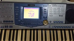 Yamaha PSR 1100