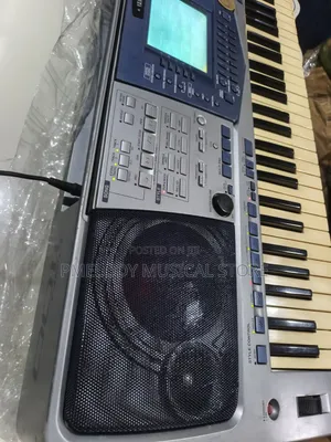 Yamaha PSR 1100