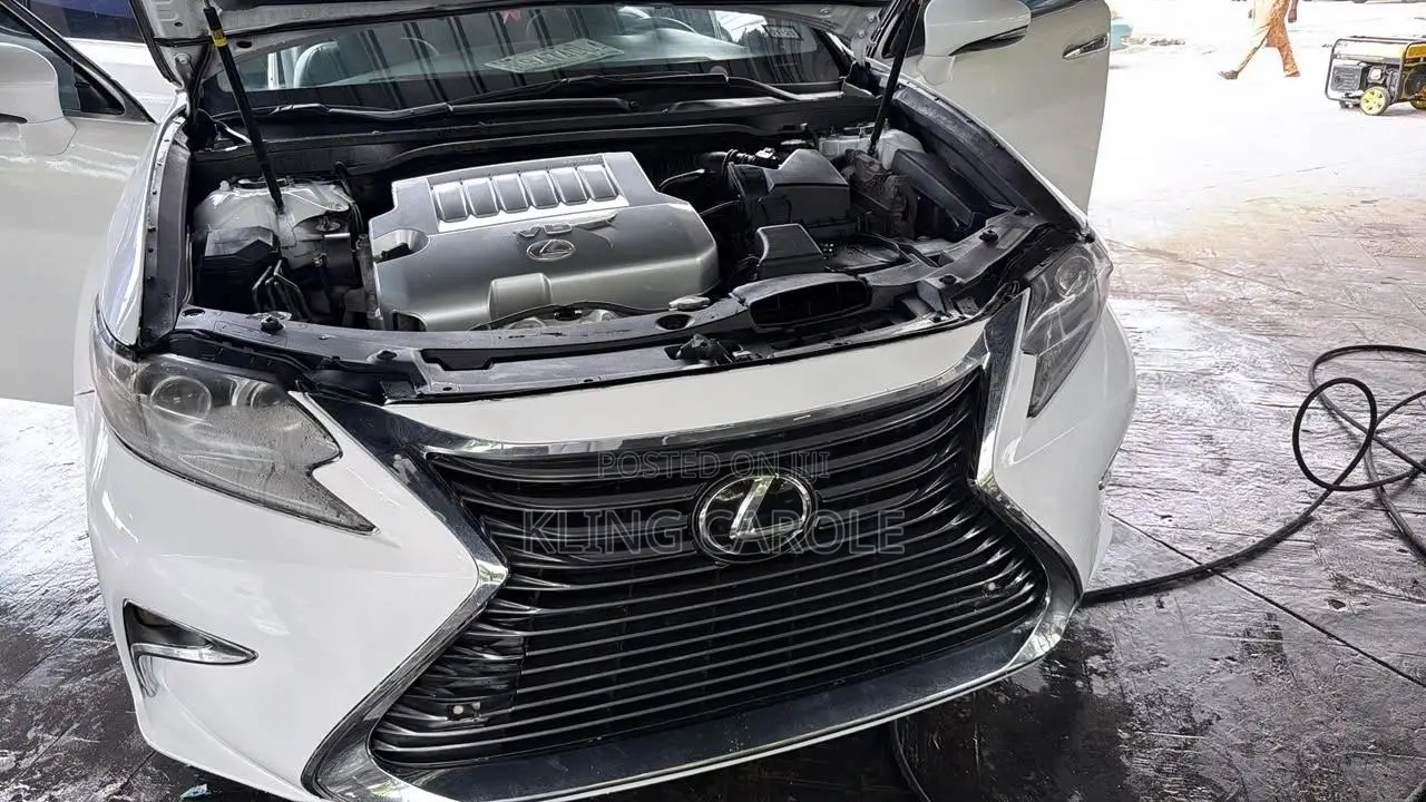 Lexus ES 2014 White