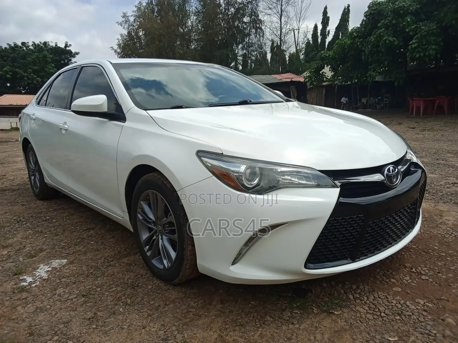 Toyota Camry 2016 White