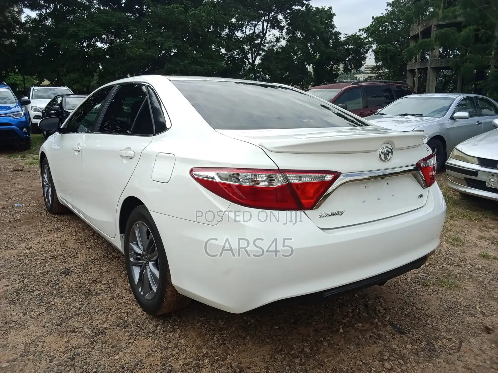 Toyota Camry 2016 White
