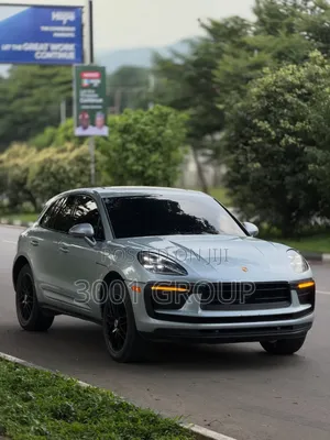 Porsche Macan 2023 Silver