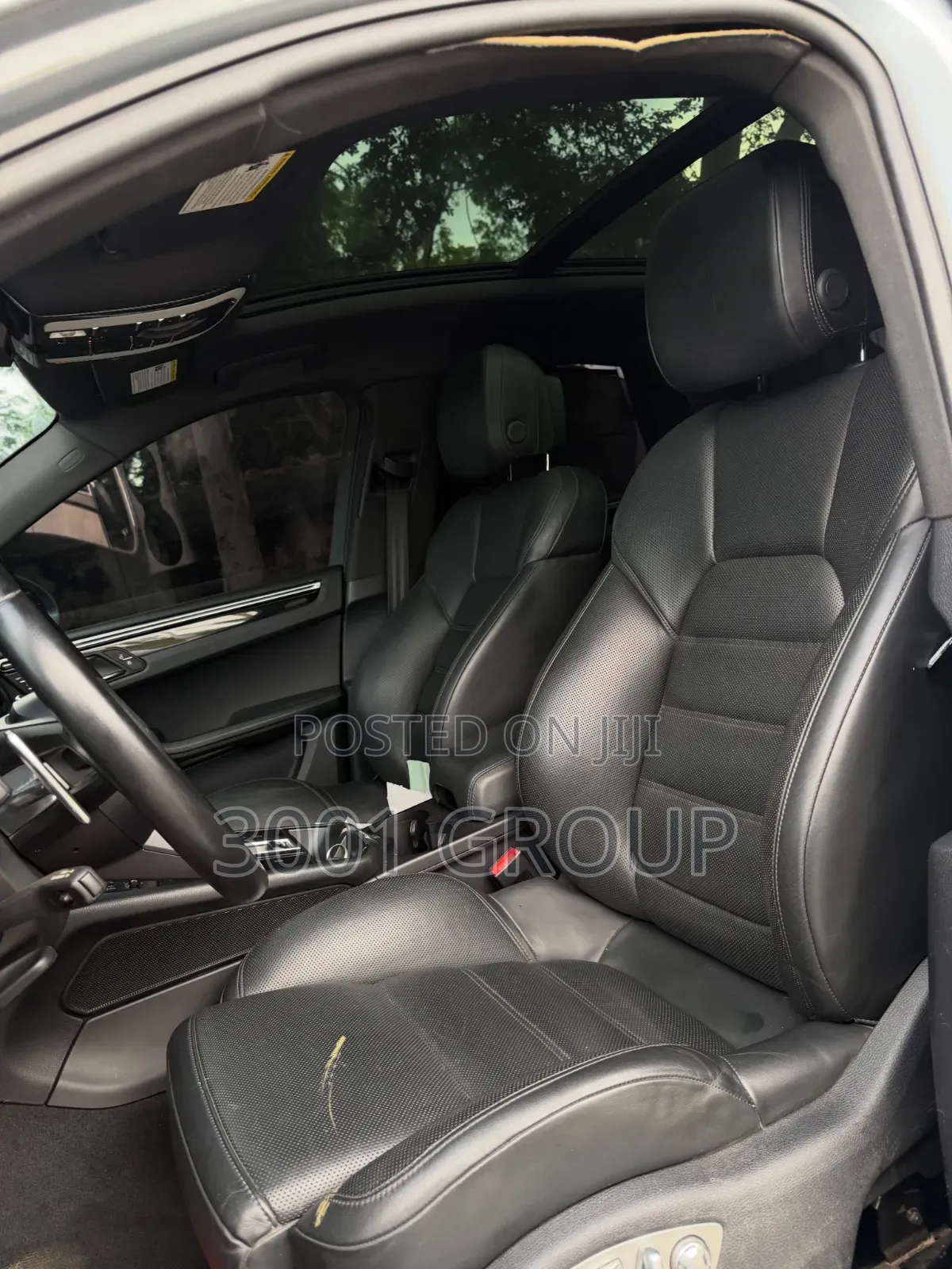 Porsche Macan 2023 Silver