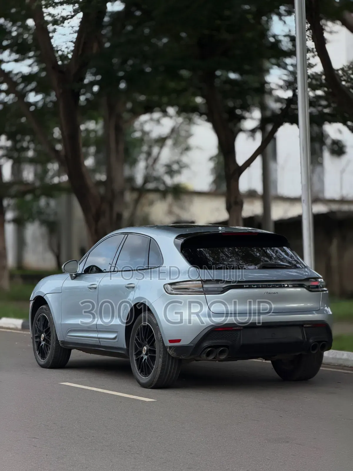 Porsche Macan 2023 Silver