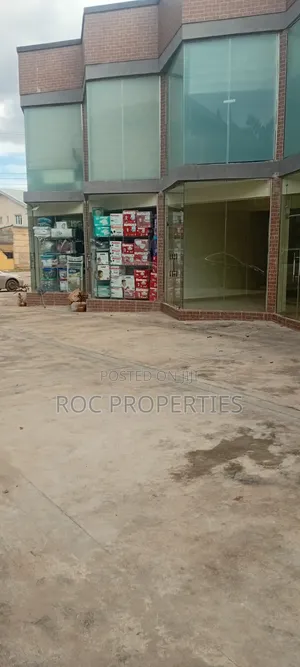 Shop / Spa Saloon/Showroom/ Optical Store/ Pick Up Space for Lease