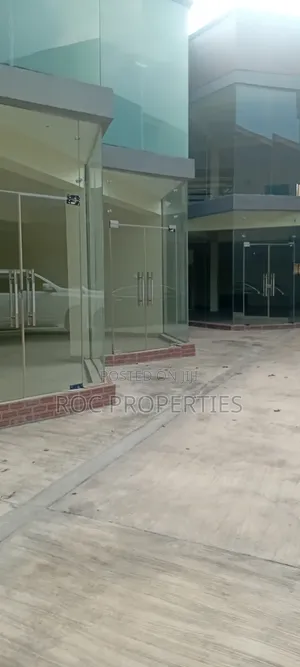 Shop / Spa Saloon/Showroom/ Optical Store/ Pick Up Space for Lease