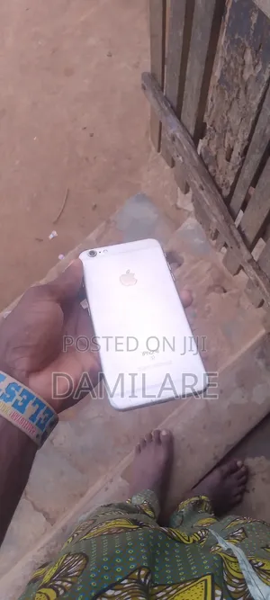 Apple iPhone 6s Plus 32 GB Gold
