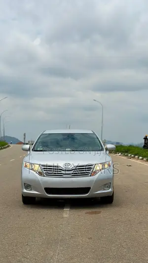 Toyota Venza AWD 2011 Silver