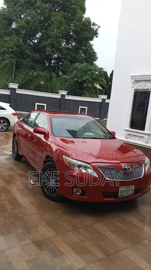 Toyota Camry 2010 Red