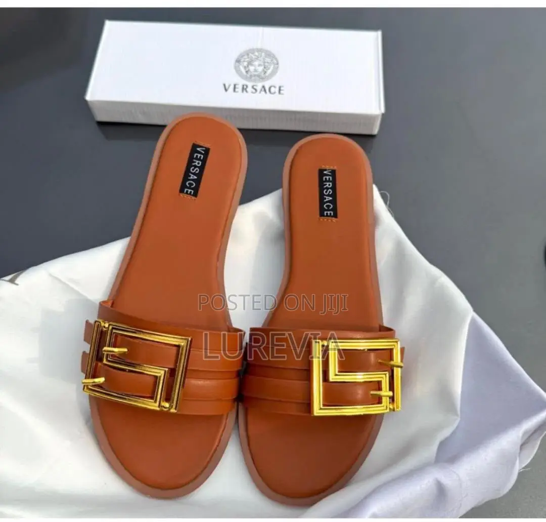 Stylish Women’s Slide Sandals