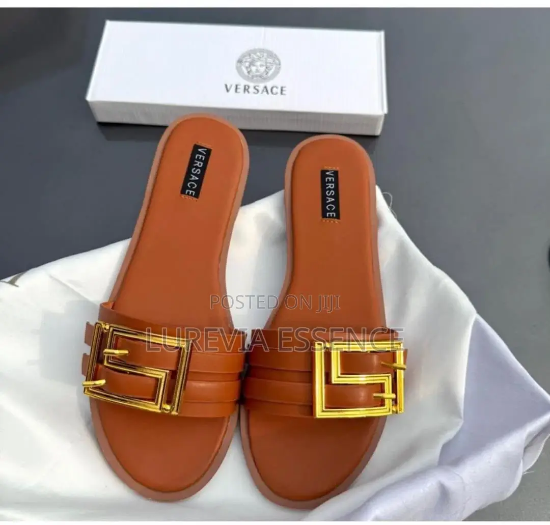 Stylish Women’s Slide Sandals