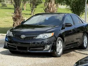 Toyota Camry SE 4dr Sedan (2.5L 4cyl 6A) 2013 Black