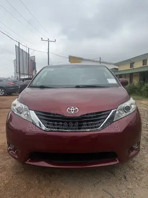 Toyota Sienna LE 7 Passenger 2011 Red