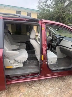 Toyota Sienna LE 7 Passenger 2011 Red