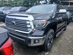 Toyota Tundra Limited 5.7L V8 4x4 Double Cab 6.6 ft. box 145.7 in. WB