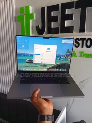 Laptop Apple MacBook Pro 2021 M1 Max 64GB Apple M1 Max SSD 1T