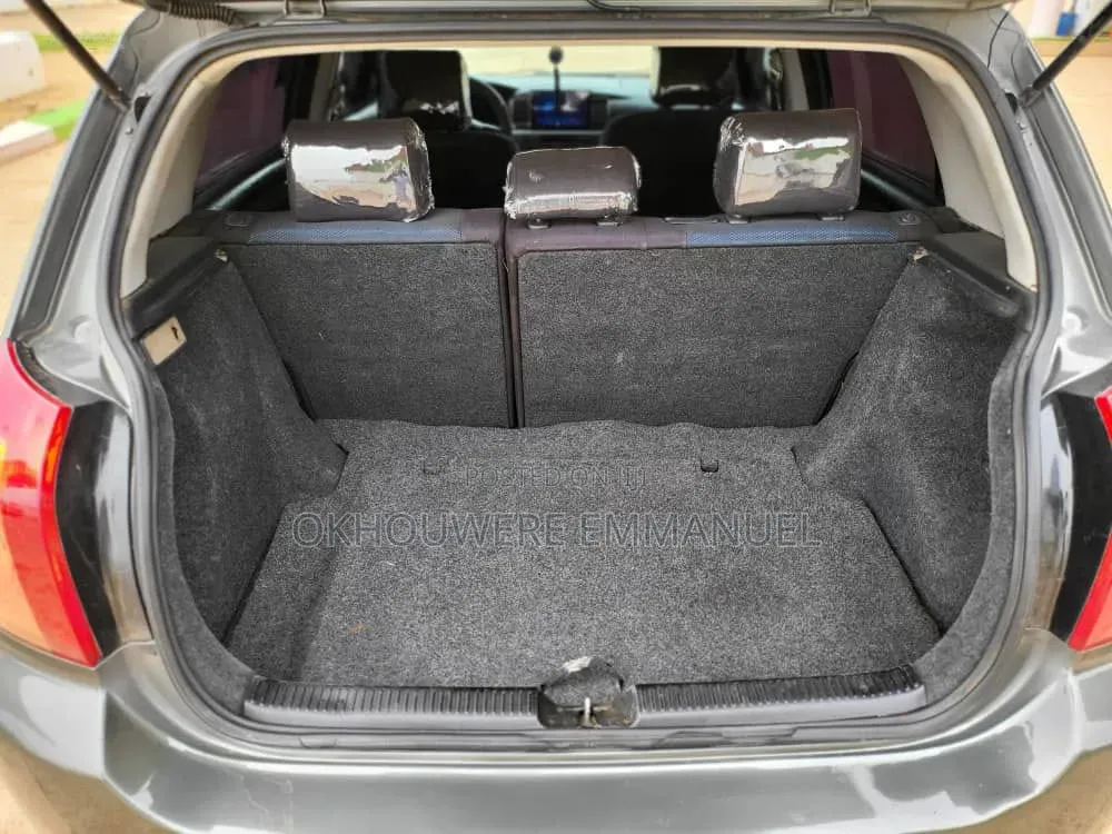 Toyota Corolla 2005 Gray