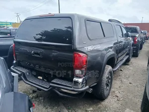 Toyota Tacoma TRD Off Road 2018 Gray