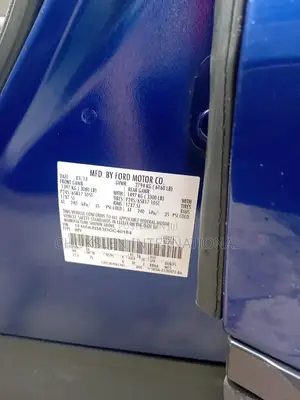 Ford Explorer Base 4dr 4x4 (3.5L 6cyl 6A) 2013 Blue