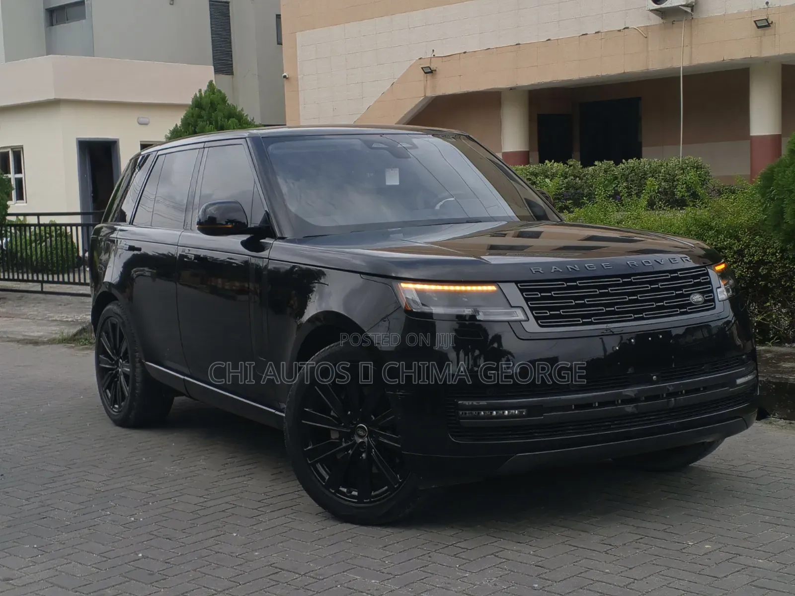 Land Rover Range Rover P400 SE SWB 2023 Black