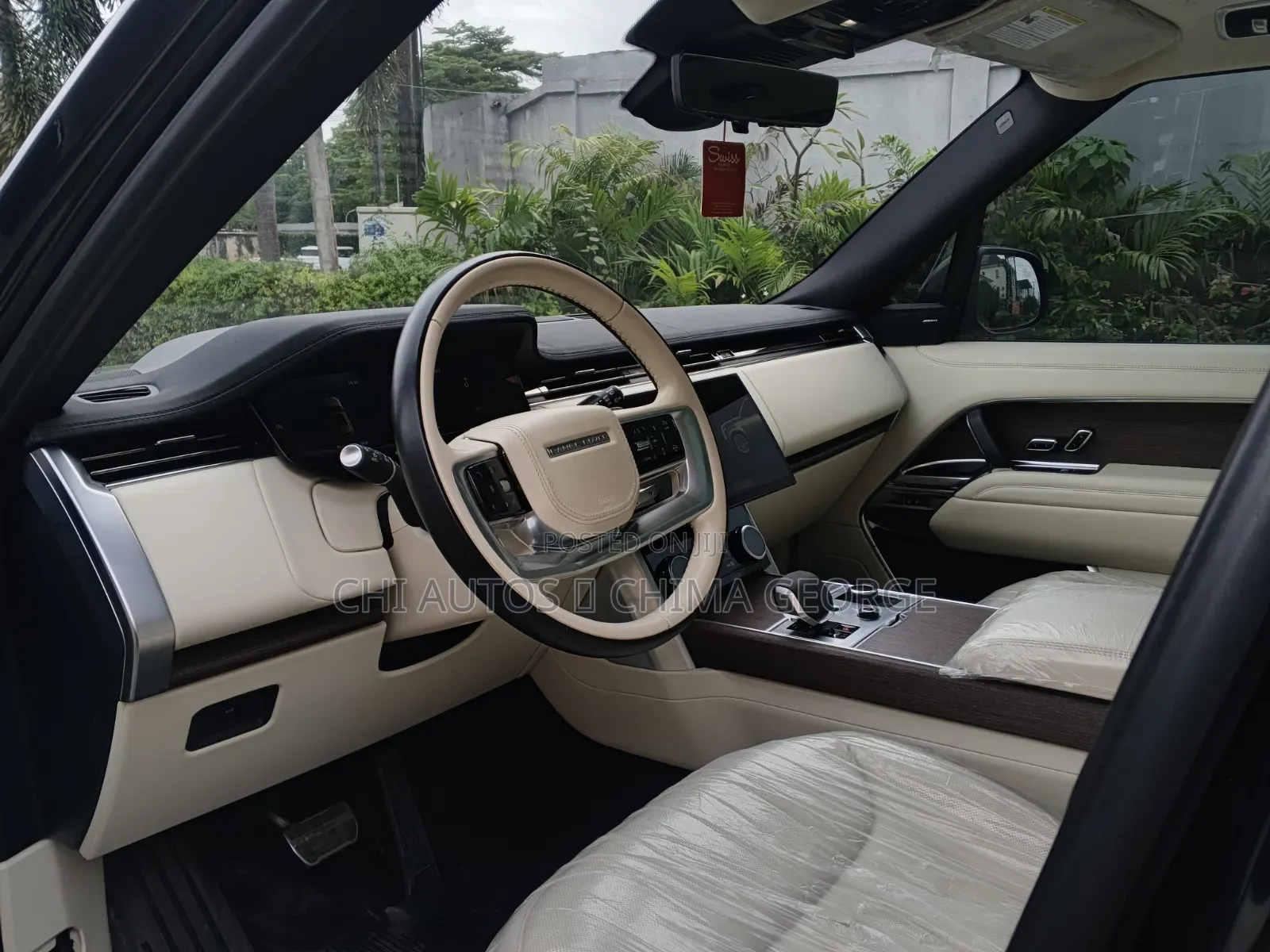 Land Rover Range Rover P400 SE SWB 2023 Black