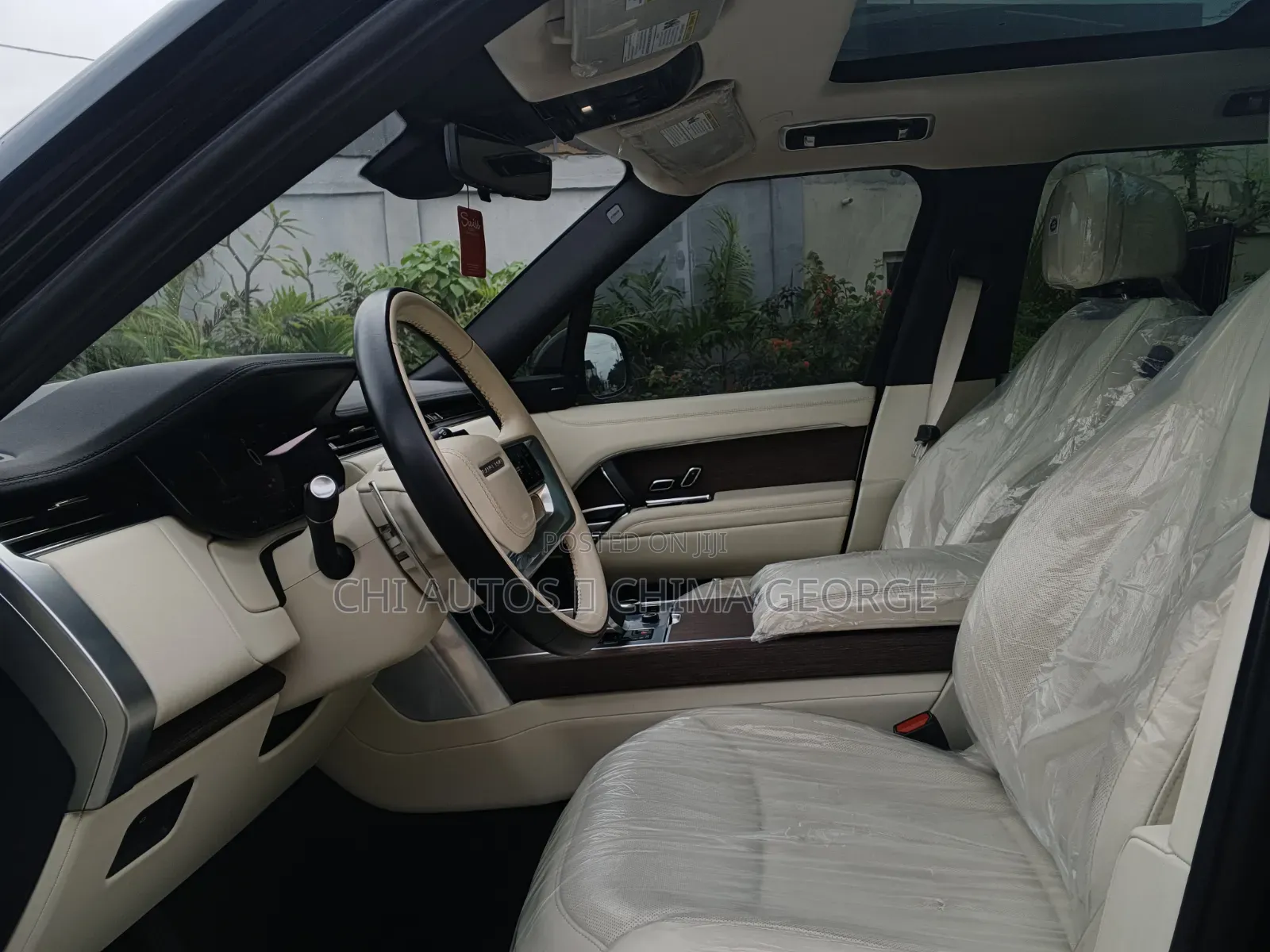 Land Rover Range Rover P400 SE SWB 2023 Black