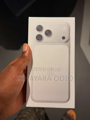 New Apple iPhone 17 Pro Max 1 TB Silver