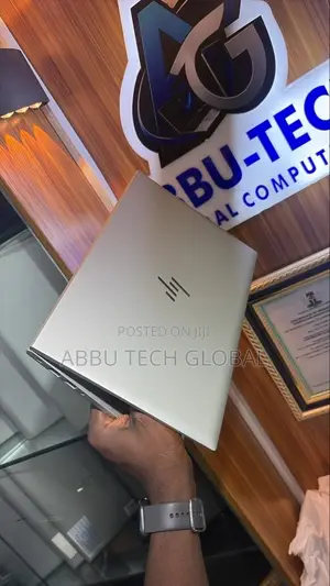Laptop HP EliteBook 830 G8 16GB Intel Core i7 SSD 512GB