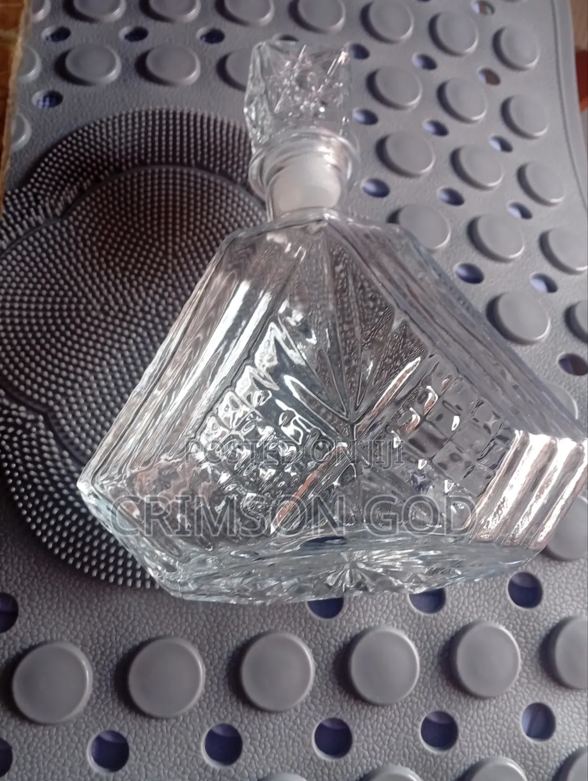 High-End Sealed Decanter With Lid