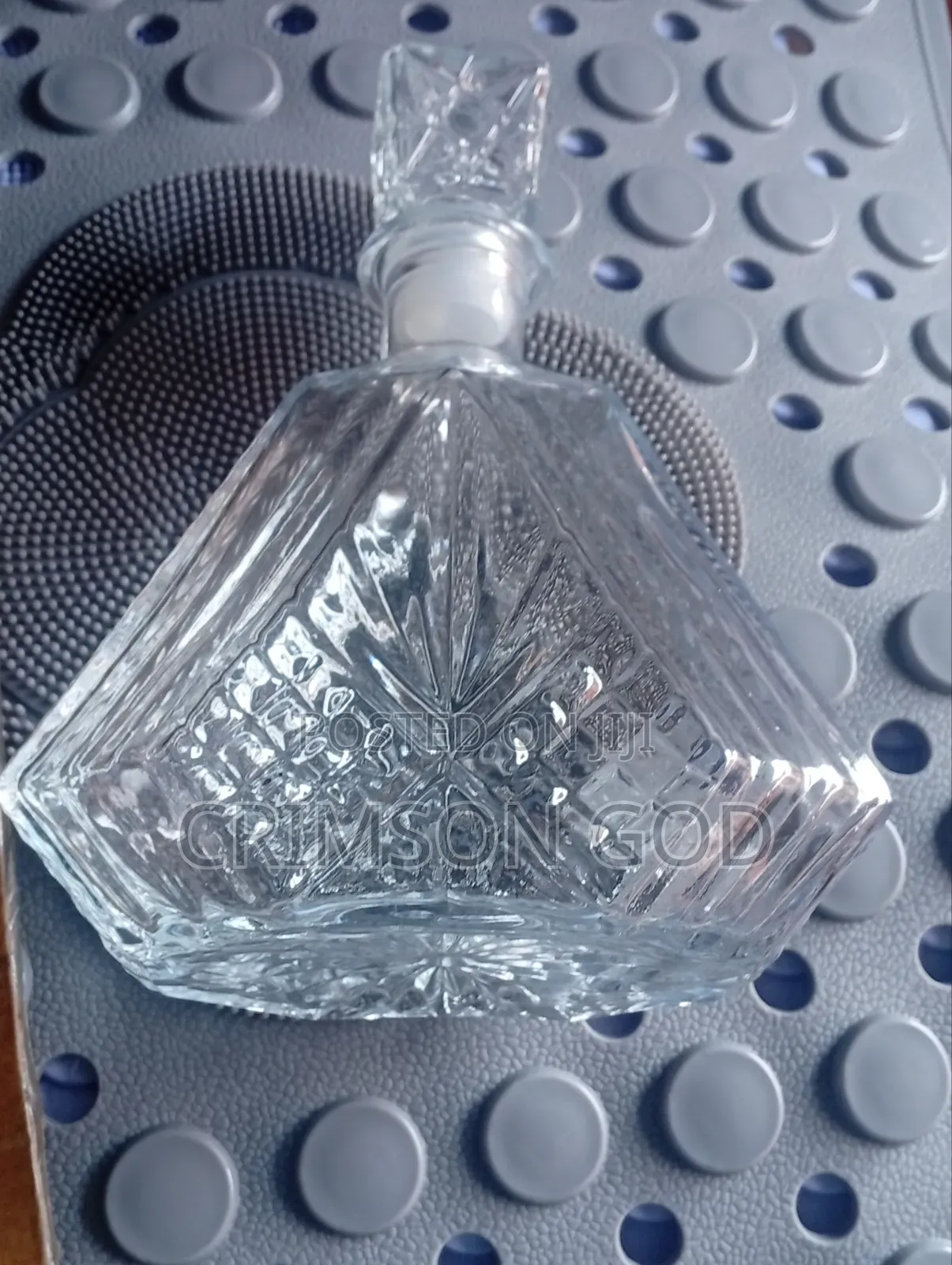 High-End Sealed Decanter With Lid