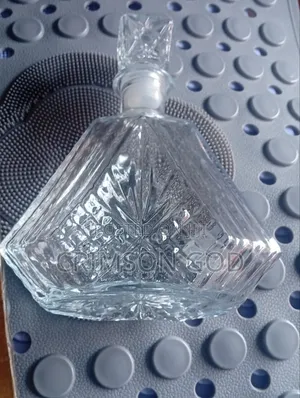 High-End Sealed Decanter With Lid