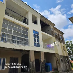 3bdrm Apartment in Beaufort Court, Lugbe District for sale