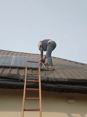 Professional Solar Installer
