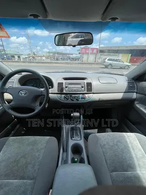 Toyota Camry 2004 Silver