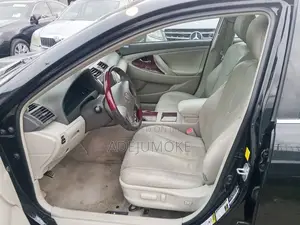 Toyota Camry LE 4dr Sedan (2.5L 4cyl 6A) 2011 Black
