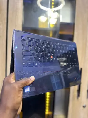 Laptop Lenovo ThinkPad X1 Yoga 16GB Intel Core i7 SSD 512GB