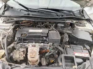 Honda Accord EX-L V-6 2dr Coupe (3.5L 6cyl 6A) 2014 Ivory