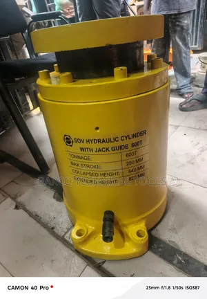 Hydrolic Jack 600t Single Acting